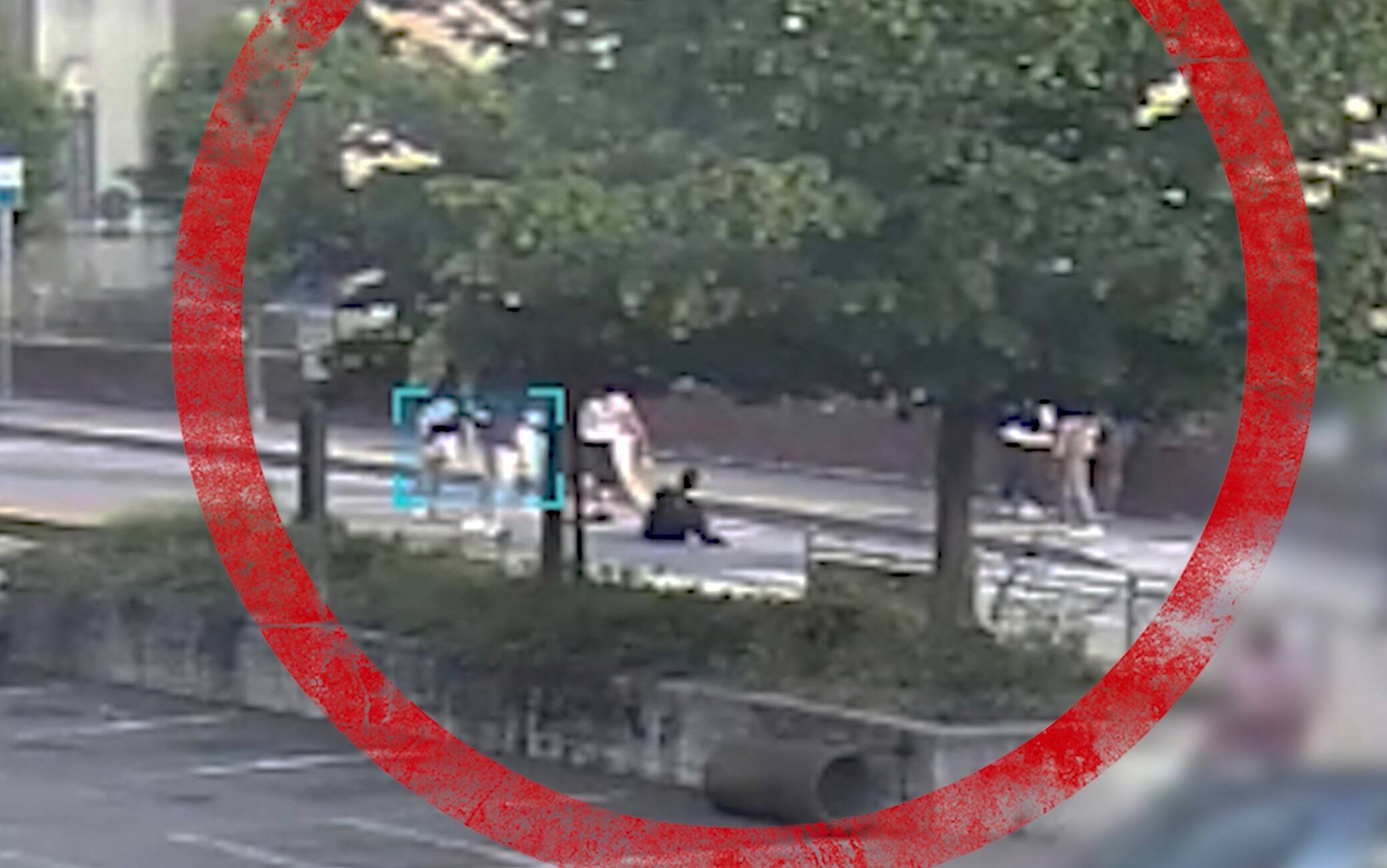 SOMMA LOMBARDO VARESE FRAME PESTAGGIO PADRE E FIGLIO DA PARTE DI 3 GIOVANI PER UN LITIGIO IL 13 MAGGIO SCORSO
