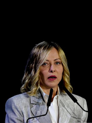 epa11825985 Italian Prime Minister Giorgia Meloni delivers a speech during the Abu Dhabi Sustainability Week (ADSW) as part of the World Future Energy Summit 2024 (WFES) in Abu Dhabi, United Arab Emirates, 15 January 2025. The ADSW runs until 18 January 2025. On the sidelines of the Sustainability Week summit in Abu Dhabi, the Albanian prime minister said an agreement will be signed by Italy, Albania, and the United Arab Emirates on submarine cables.  EPA/ALI HAIDER