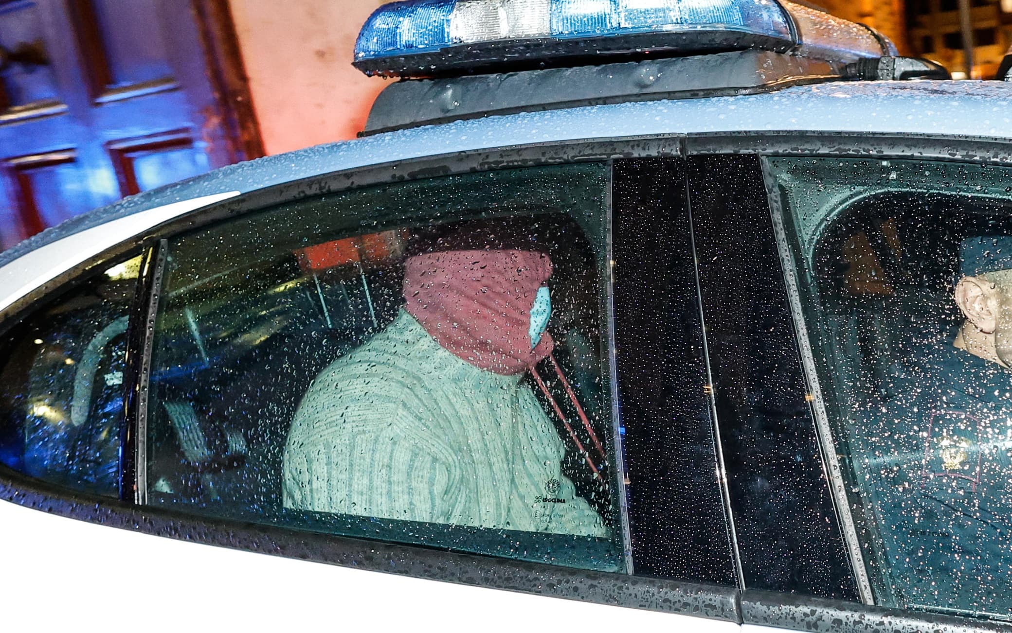 Giandavide De Pau, l'uomo fortemente sospettato di essere l'autore del triplice femminicidio, lascia la Questura per essere trasferito al carcere di Regina Coeli, Roma, 19 novembre 2022. 
ANSA/GIUSEPPE LAMI