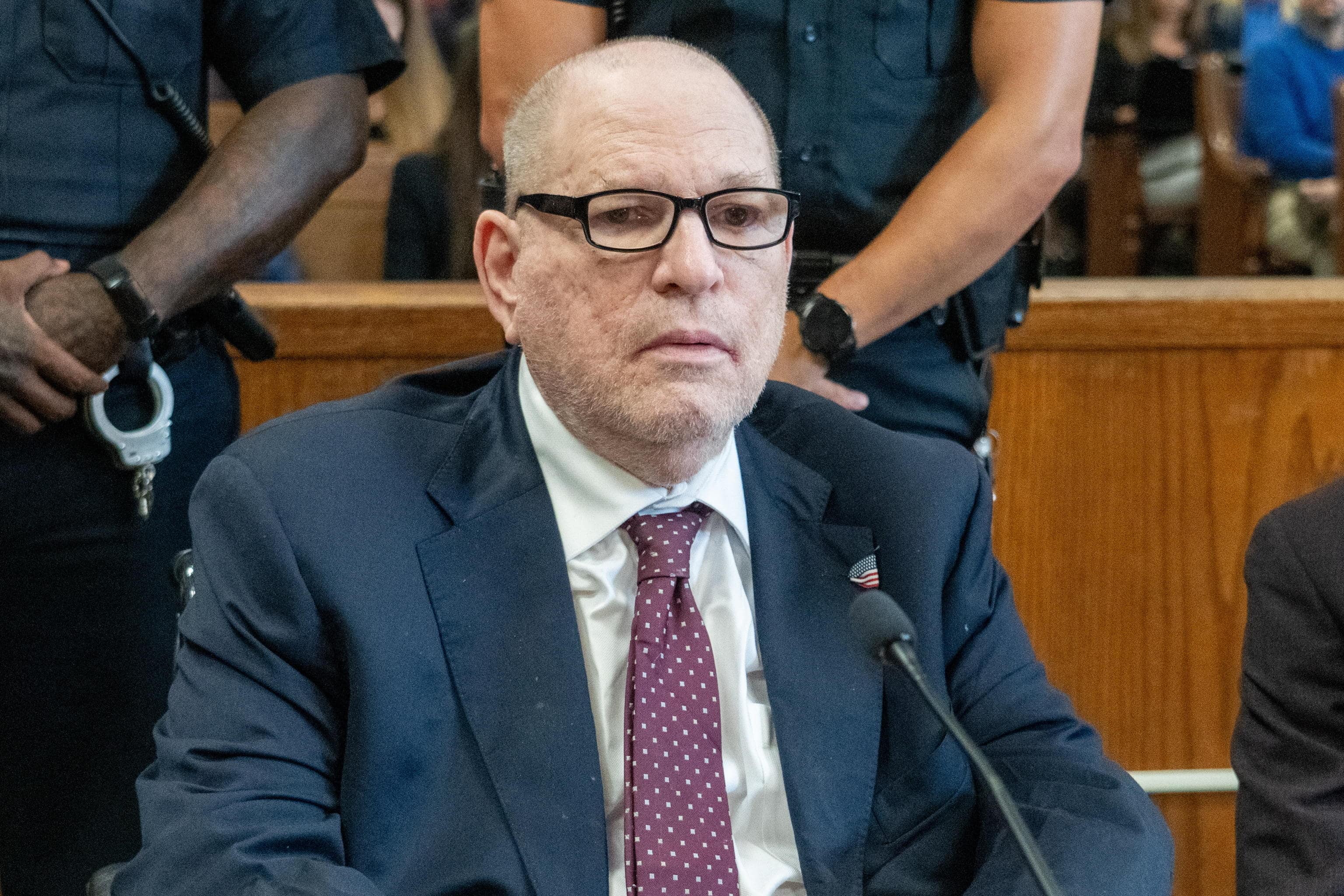 Harvey Weinstein durante l'udienza in cui è stato condannato