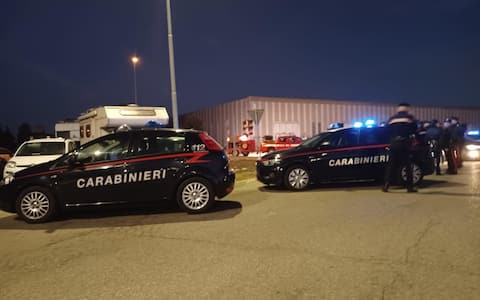 Capannone Rave Rave party a Modena: sgomberata l'area e apposti i sigilli ...