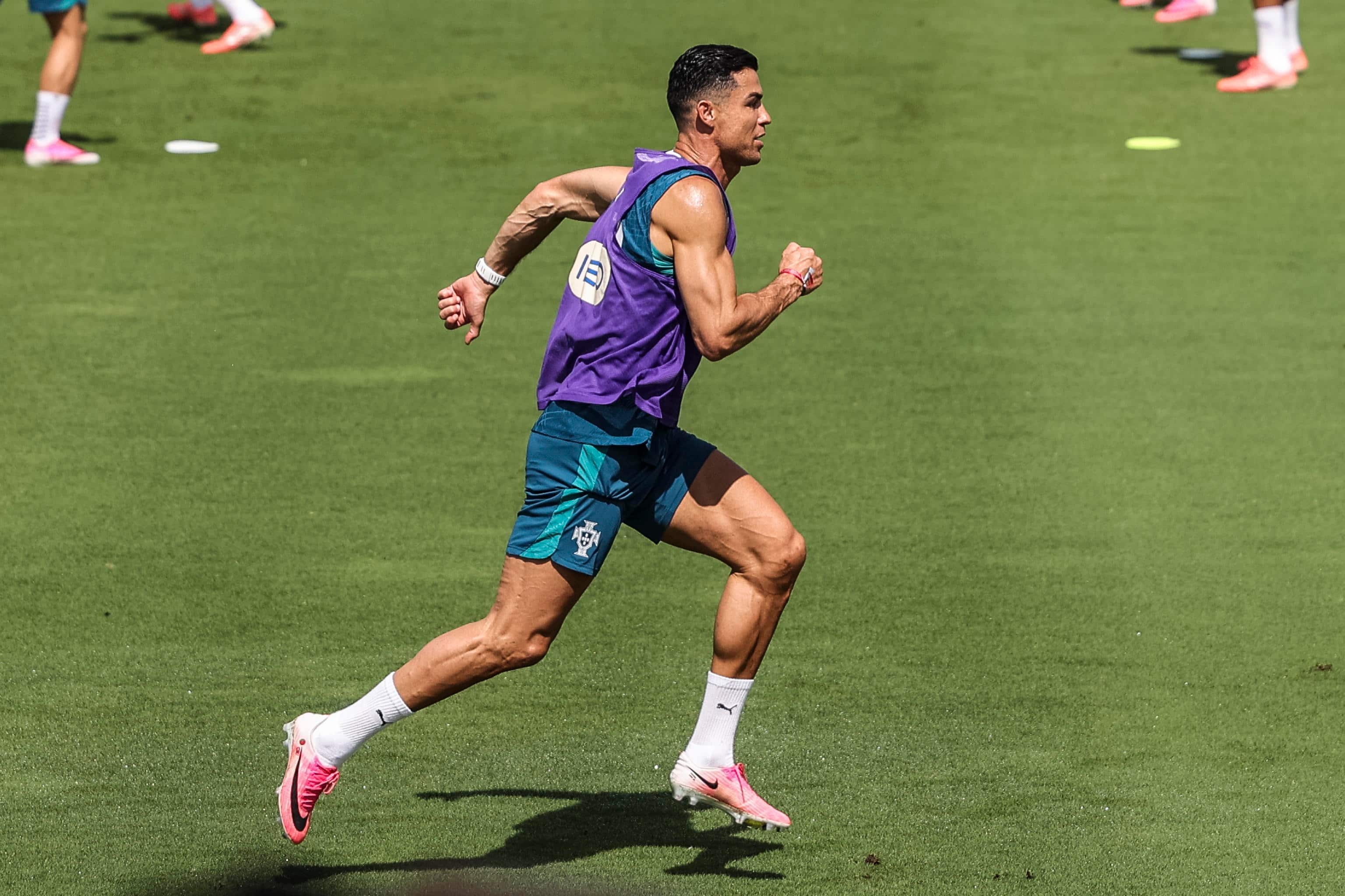 epa13039322 Portugal's Cristiano Ronaldo during a training session of Portugal's national team at Garden District Park in Palm Beach, Florida, USA, 15 June 2026.  EPA/MIGUEL A. LOPES
