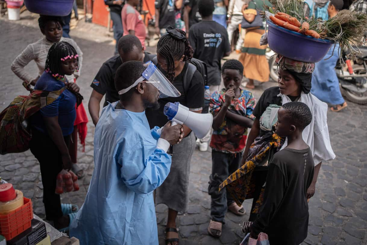 Ebola, in Italia obbligo dichiarazione per chi proviene da Congo e Uganda