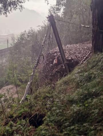 Linea del Brennero chiusa dopo una colata di fango e detriti fermata dalle reti di contenimento (Credit Provincia Bolzano)