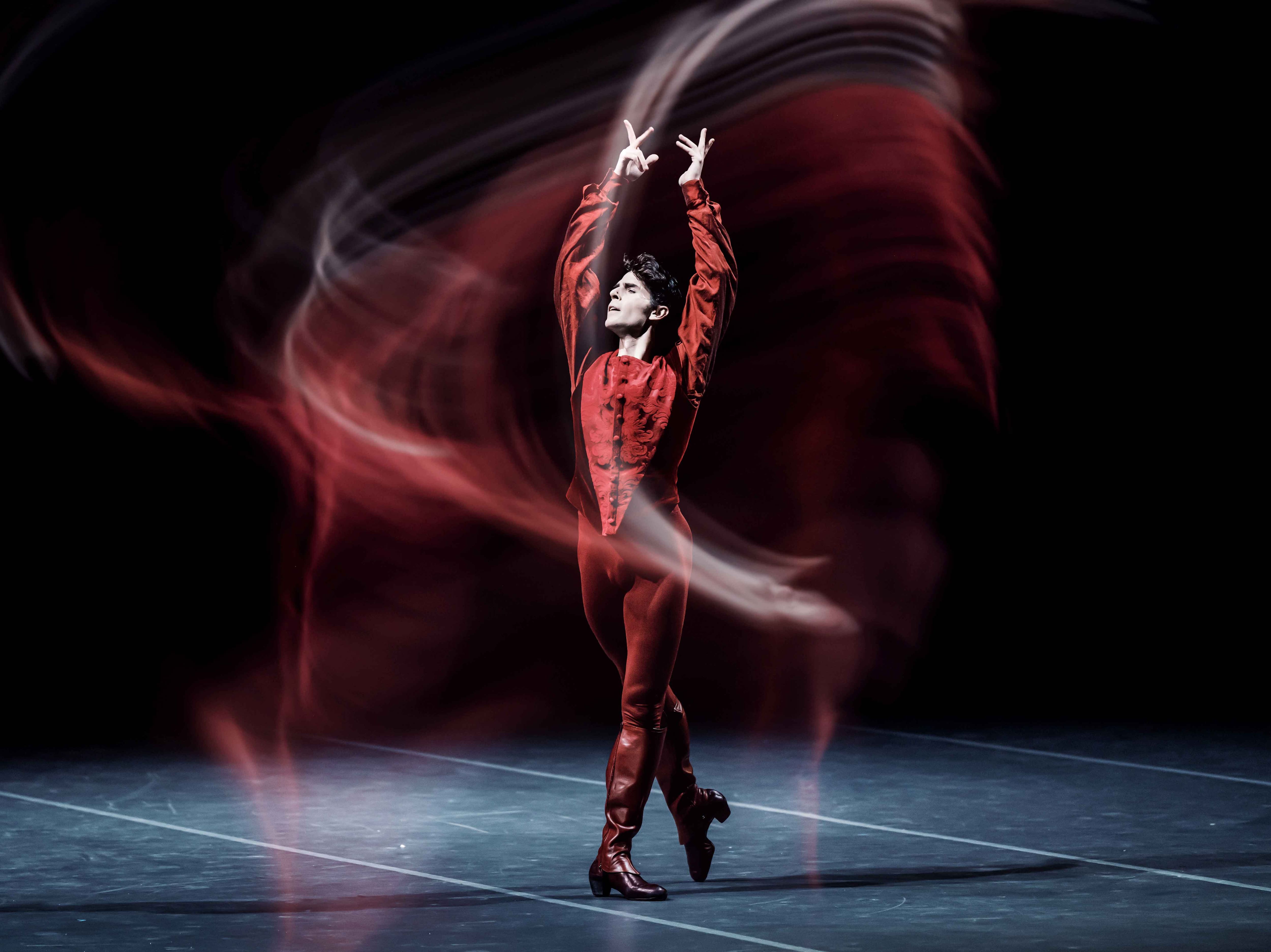Sergio Bernal brings his flamenco and classical dance show to Italy ...
