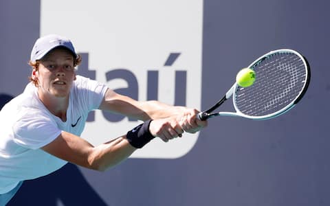 epa09109679 Jannik Sinner of Italy in action against  Alexander Bublik of Kazakhstan during their Men's singles match at the Miami Open tennis tournament in Miami Gardens, Florida, USA, 31 March 2021.  EPA/RHONA WISE