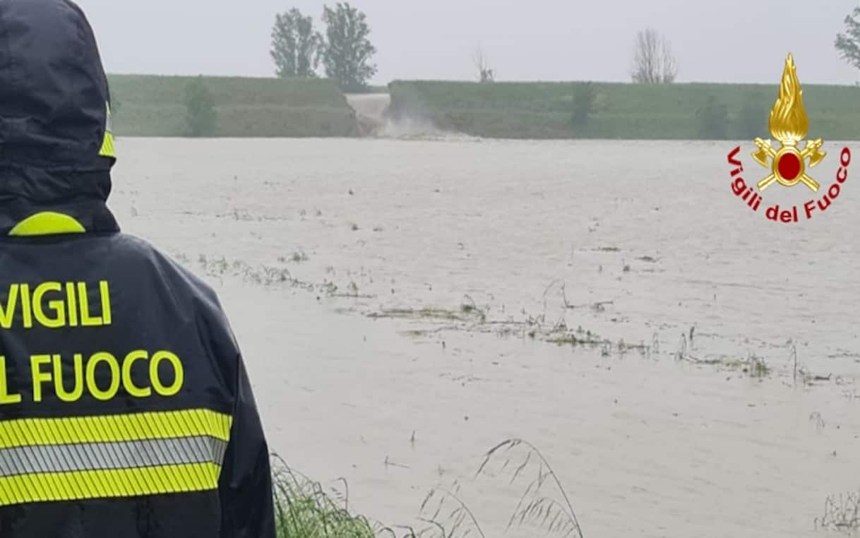 Maltempo in Emilia Romagna, nei video dei vigili del fuoco le immagini ...