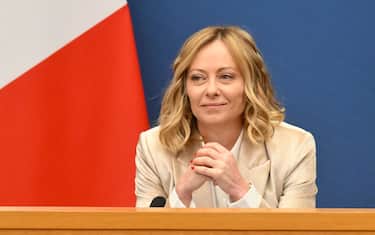 La presidente del Consiglio, Giorgia Meloni, durante la conferenza stampa di fine anno, Roma 9 gennaio 2025. ANSA/ALESSANDRO DI MEO  - - - - - - - - - - - - - - - - - Italian Prime Minister Giorgia Meloni during the end-of-year press conference, Rome 9 January 2025. ANSA/ALESSANDRO DI MEO