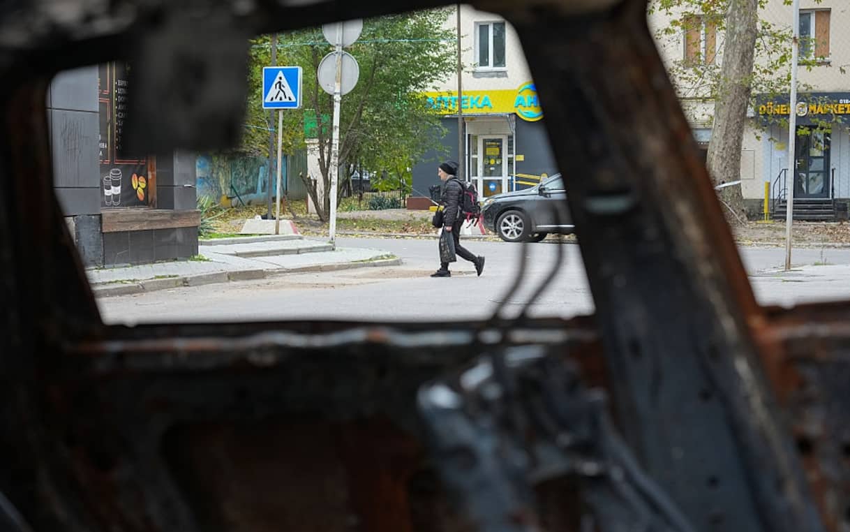 Ukrainian and Russian forces have maintained a local truce in the southern front-line town of