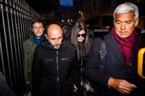 Incendio Crans-Montana, Jacques e Jessica Moretti in Tribunale per l ...