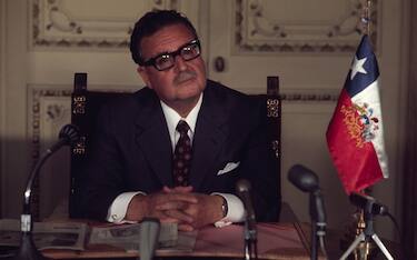 SANTIAGO, CL - JUNE 10:  Salvador Allende posing for a portrait on June 10, 1971 in Santiago, Chile. (Photo by Santi Visalli/Getty Images) 