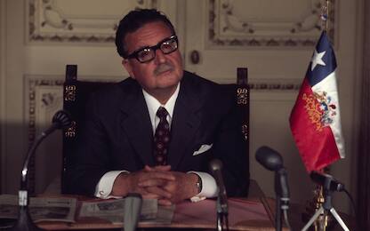 SANTIAGO, CL - JUNE 10:  Salvador Allende posing for a portrait on June 10, 1971 in Santiago, Chile. (Photo by Santi Visalli/Getty Images) 