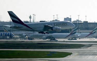 Un aereo Emirates all'aeroporto di Monaco, 9 marzo 2026