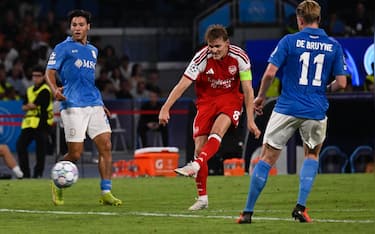 Arsenal s midfielder Martin Odegaard scores the goal   during the UEFA Champions League group phase match between SSC Napoli and Arsenal FC at  Diego Armando Maradona Stadium in Naples, Italy, 9 September 2026  ANSA / CIRO FUSCO

