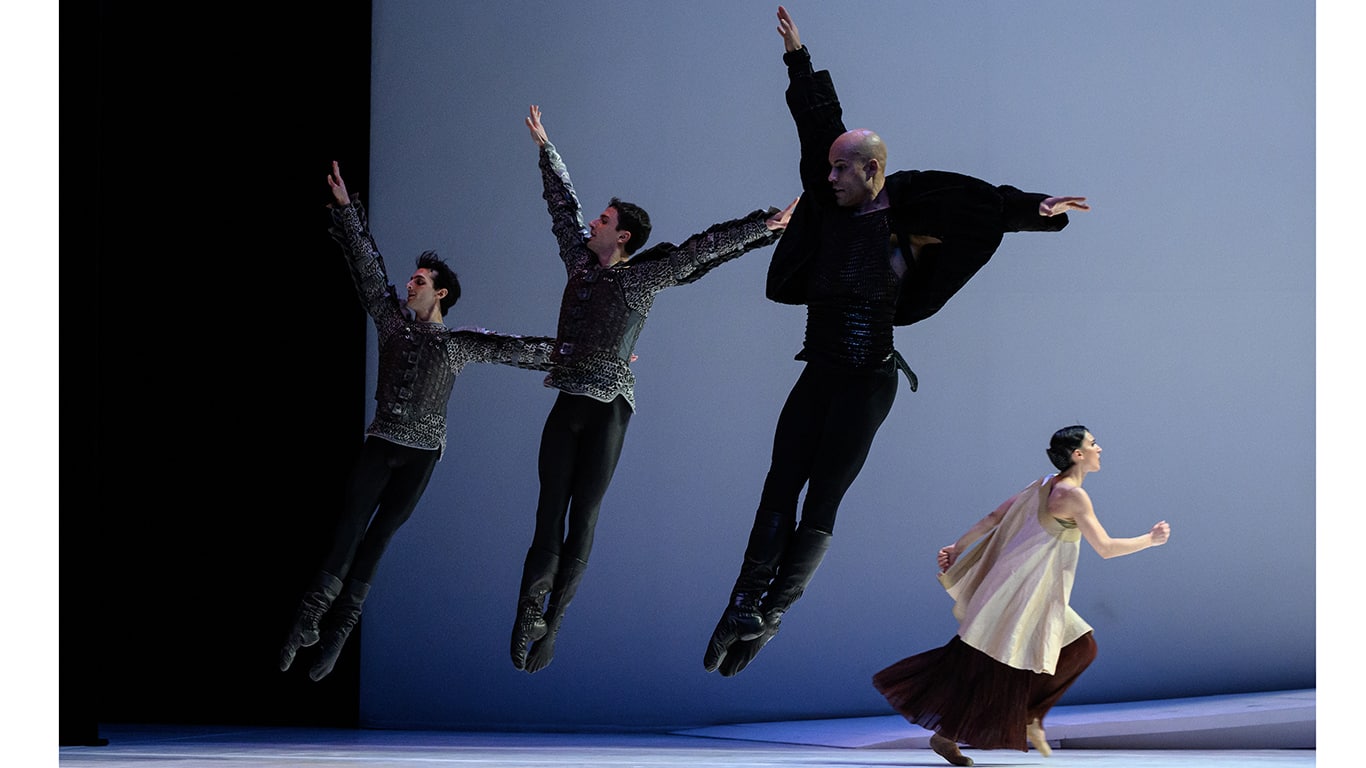 LES BALLETS DE MONTE-CARLO / Romeo and Juliet - photos by Alice Blangero