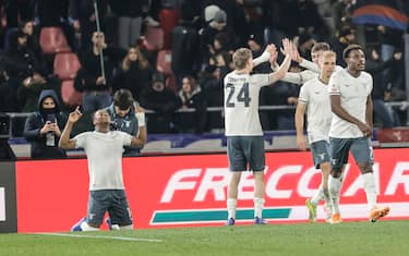 Lazio's  Tijjani Noslin (L)  jubilates with his teammates after scoring a goal during the Italian Cup soccer match Bologna FC vs SS Lazio at Renato Dall'Ara stadium in Bologna, Italy, 11 February 2026. ANSA /SERENA CAMPANINI