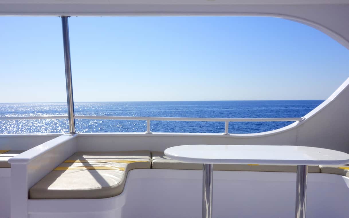 Yacht da 8 milioni di euro affonda a Porto Cervo: era stato consegnato solo 4 giorni fa